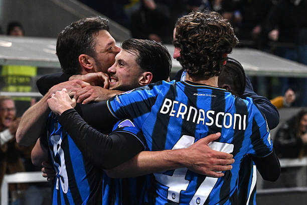 Champions League Roundup, Playoff Round: Lazar Samardzic celebrates his goal with his teammates during the UEFA Champions League 2025/26 League Knockout Play-off Second Leg match between Atalanta and Dortmund at the New Balance Arena on February 25, 2026.