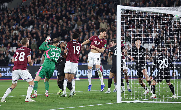 West Ham vs Manchester City Review: Konstantinos Mavropanos scores during the Premier League football match between West Ham and Manchester City at the London Stadium on March 14, 2026.