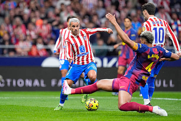 Atletico Madrid vs Barcelona Review: Antoine Griezmann in action during the La Liga match between Atletico Madrid and Barcelona at the Metropolitano on April 04, 2026.