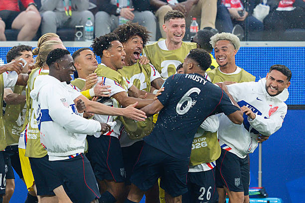 2026 FIFA World Cup Roundup, Group Stages: Auston Trusty celebrates his goal with his teammates during the FIFA World Cup 2026 Group D match between Turkiye and USA at Los Angeles Stadium on June 25, 2026.