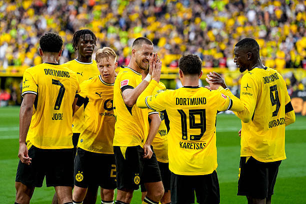 Bundesliga Roundup, Matchday 1: Dortmund players celebrate during the Bundesliga 2026/27 match between Borussia Dortmund and Hamburger SV at Signal Iduna Park on August 29, 2026.