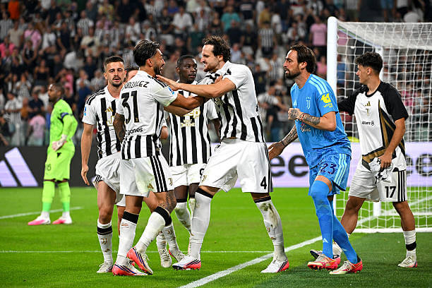 Juventus vs AC Milan Review: Federico Gatti celebrates his goal with his teammates during the Serie A match between Juventus and AC Milan at the Allianz Stadium on September 06, 2026.