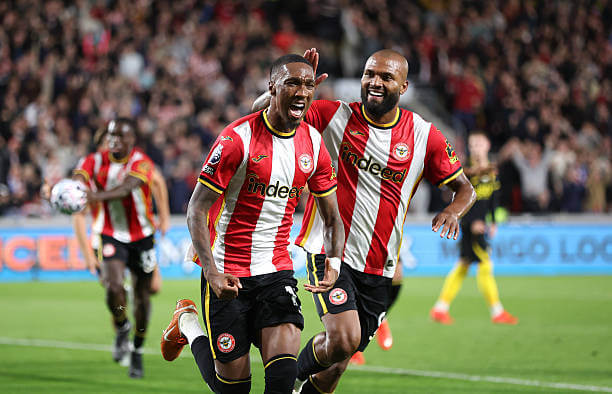 Brentford vs Chelsea Review: Jaidon Anthony celebrates with Igor Thiago during the Premier League match between Brentford and Chelsea at the Gtech Community Stadium on Friday September 18, 2026.