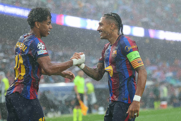 Barcelona vs Feyenoord Review: Lamine Yamal and Raphinha celebrate during the UEFA Champions League 2026/27 League Phase MD1 match between Barcelona and Feyenoord at Camp Nou on September 09, 2026.