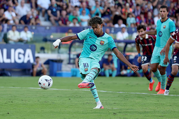 Levante vs Barcelona Review: Lamine Yamal scores from the penalty spot during the LaLiga 2026/27 match between Levante and Barcelona at Ciutat de Valencia on September 13, 2026.