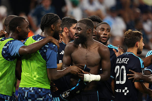 Ligue 1 Roundup, Matchday 3: Lassine Sinayoko (without shirt) celebrates the winning goal during the Ligue 1  2026/27 match between Marseille and Paris FC at the Stade Velodrome on September 6, 2026.