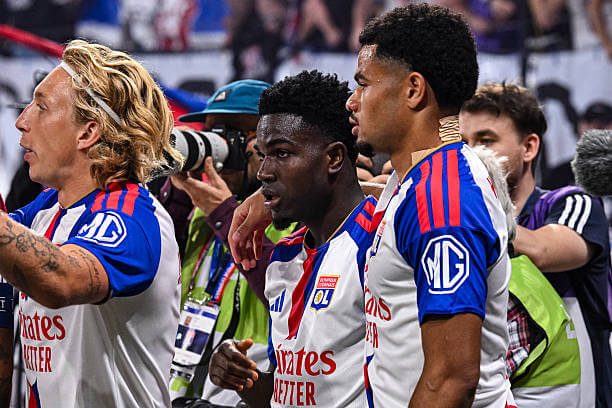 Ligue 1 Roundup, Matchday 5: Ernest Nuamah celebrates his goal with his teammates during the Ligue 1 2026/27 match between Lyon and Rennes at Parc Olympique Lyonnais on September 19, 2026.