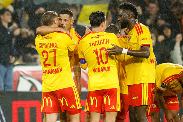 Ligue 1 Roundup, Matchday 6: Lens players celebrate during the Ligue 1 2026/27 match between Lens and Lyon at Stade Bollaert-Delelis on October 9, 2026.