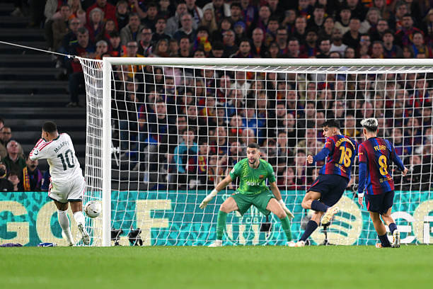 Barcelona vs Real Madrid Review: Kylian Mbappe scores his first goal of the game during the LaLiga 2026/27 match between Barcelona and Real Madrid at the Camp Nou on October 25, 2026.