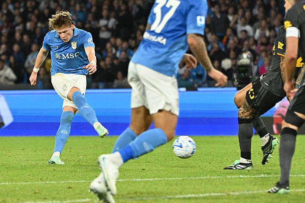 Napoli vs AS Roma Review: Scott McTominay scores during the Serie A match between Napoli and AS Roma at the Stadio Diego Armando Maradona on October 24, 2026.